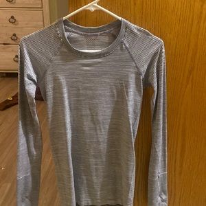 Lululemon swiftly tech long sleev
